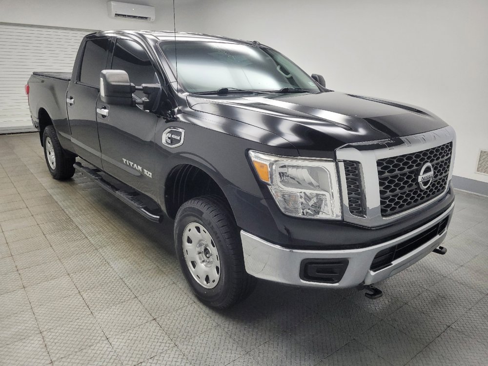 Used 2017 Nissan Titan SV image 13