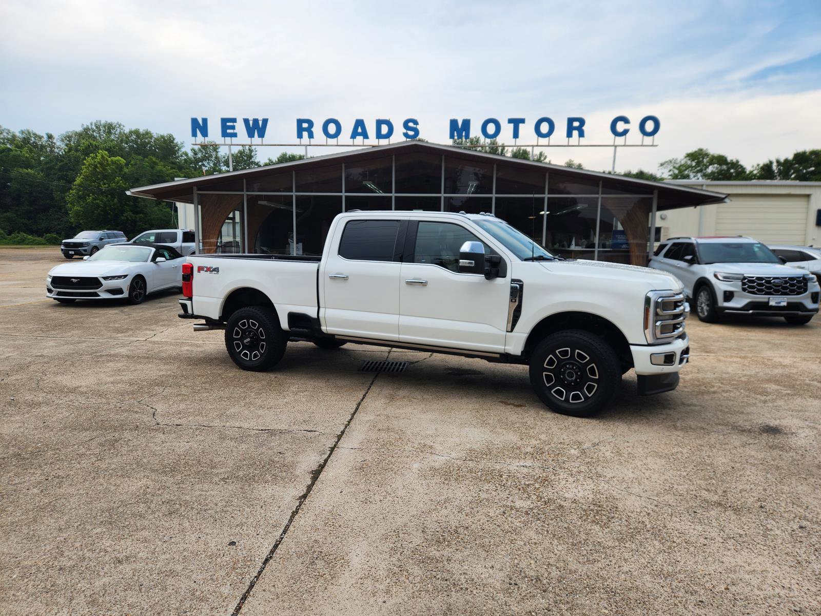 Certified 2024 Ford F250 Platinum w/ FX4 Off-Road Package