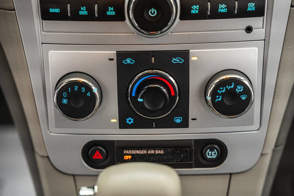 Used 2010 Chevrolet Malibu LS FWD image 19