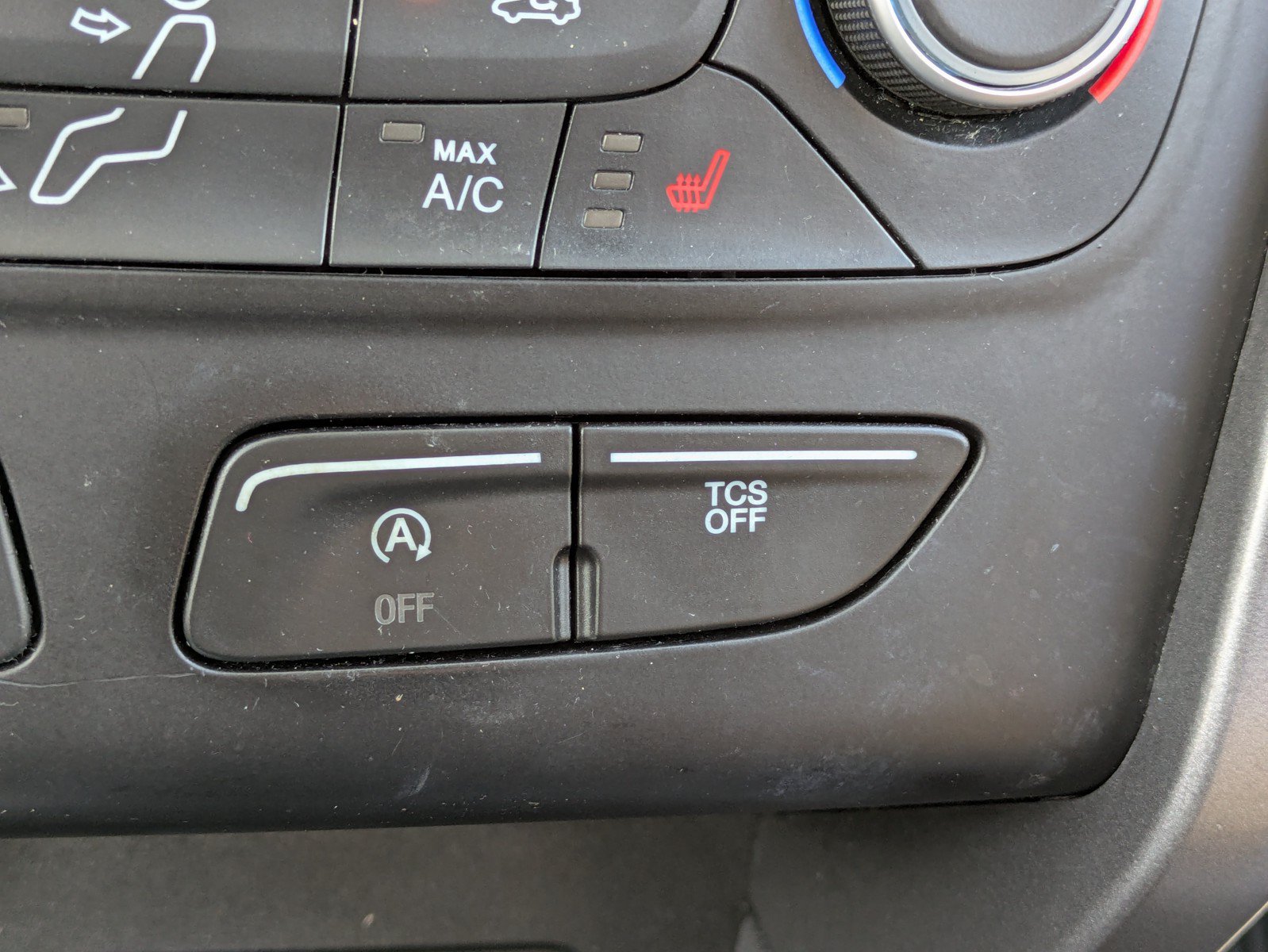 Used 2019 Ford Escape SEL FWD image 25