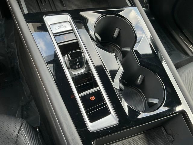 Certified 2025 Volkswagen Atlas Cross Sport SE image 28