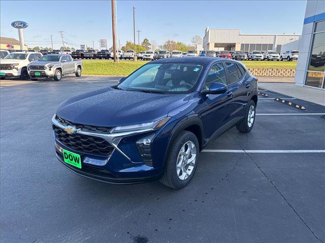 Used 2024 Chevrolet Trax LS w/ LS Convenience Package image 1