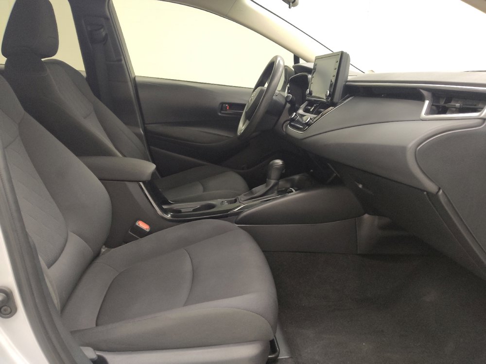 Used 2022 Toyota Corolla LE FWD image 21