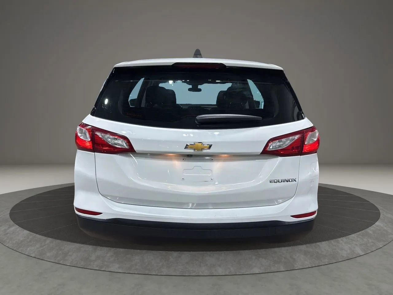 Used 2020 Chevrolet Equinox LS FWD image 6