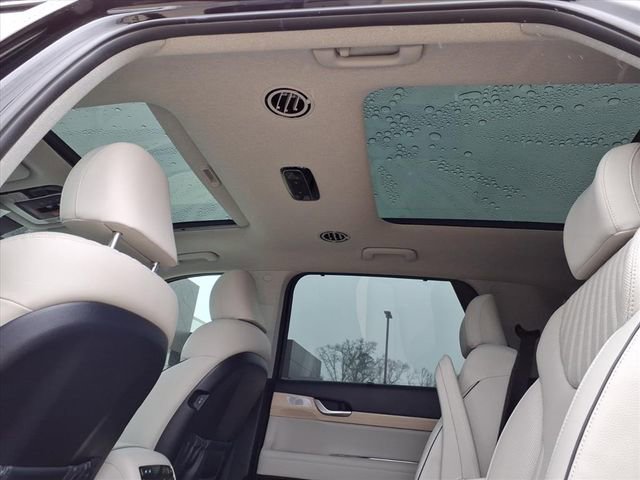 Used 2023 Hyundai Palisade Limited w/ Cargo Package FWD image 9