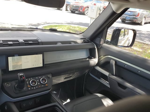 Used 2024 Land Rover Defender 110 S AWD/4WD image 20