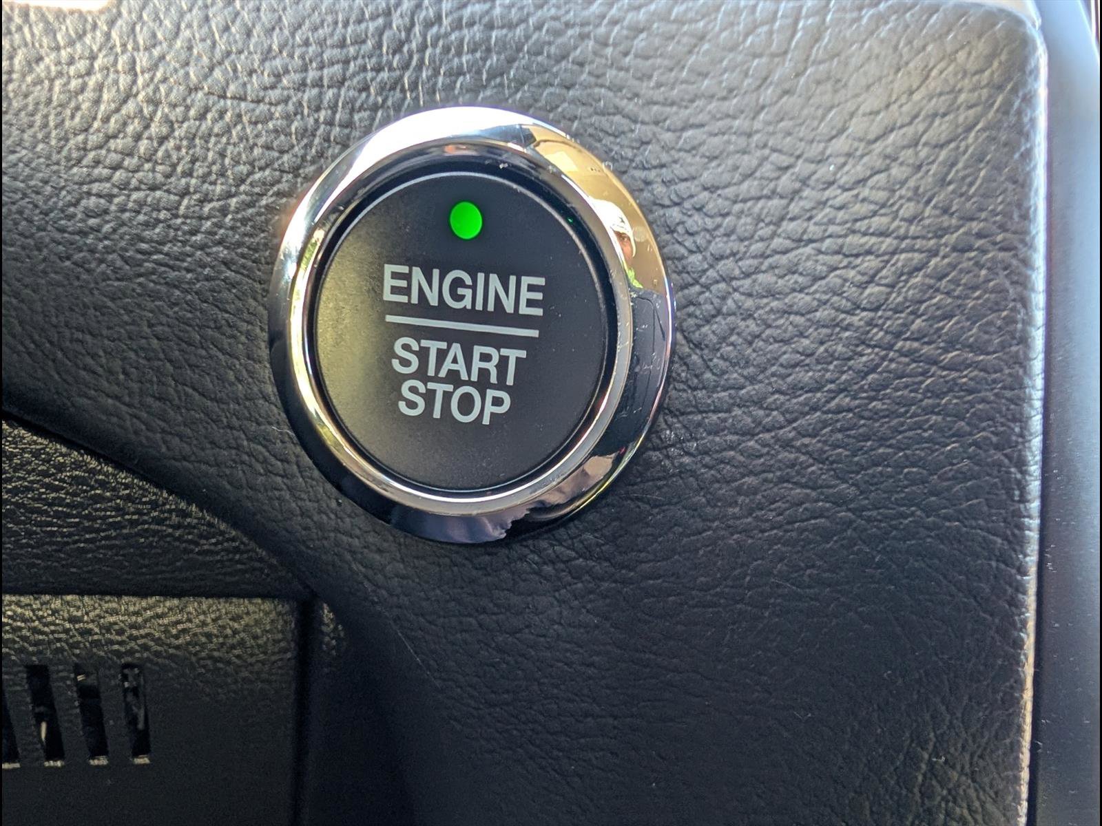 Used 2022 Ford Edge SEL w/ Convenience Package image 7