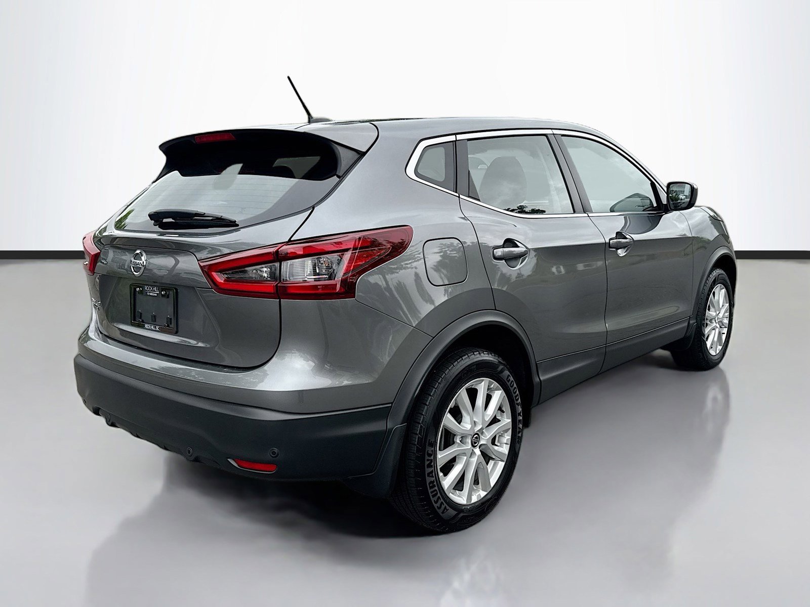 Used 2022 Nissan Rogue Sport S FWD image 7