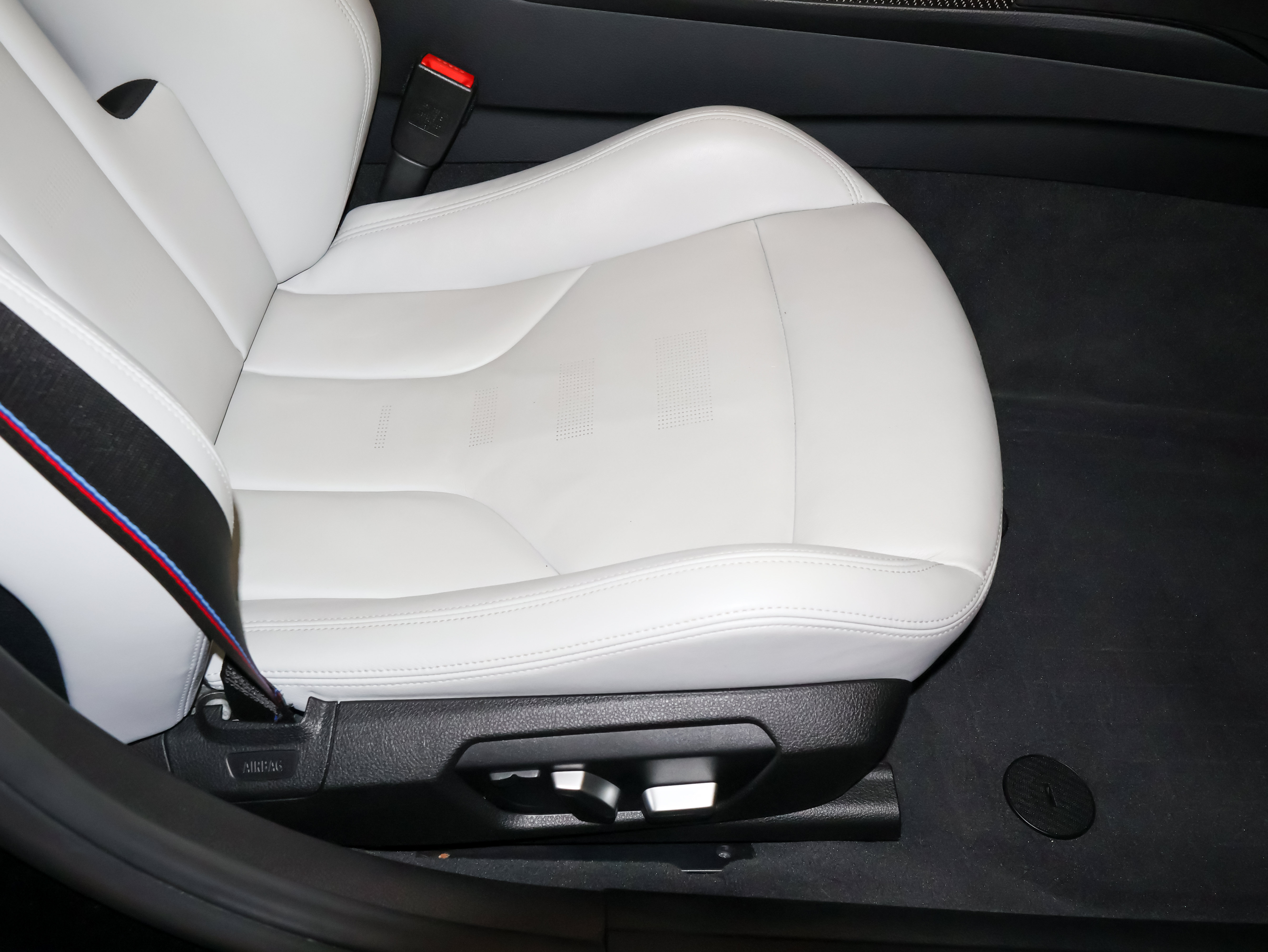 Used 2018 BMW M3 w/ Competition Package RWD image 47