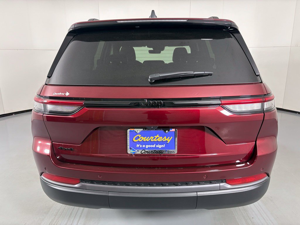 New 2026 Jeep Grand Cherokee Altitude AWD/4WD image 7