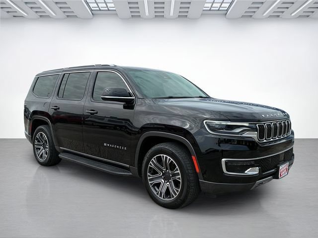Used 2022 Jeep Wagoneer Series III AWD/4WD image 2