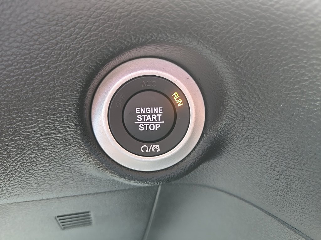 New 2027 Chrysler Pacifica Select w/ Family Tech Group FWD image 51