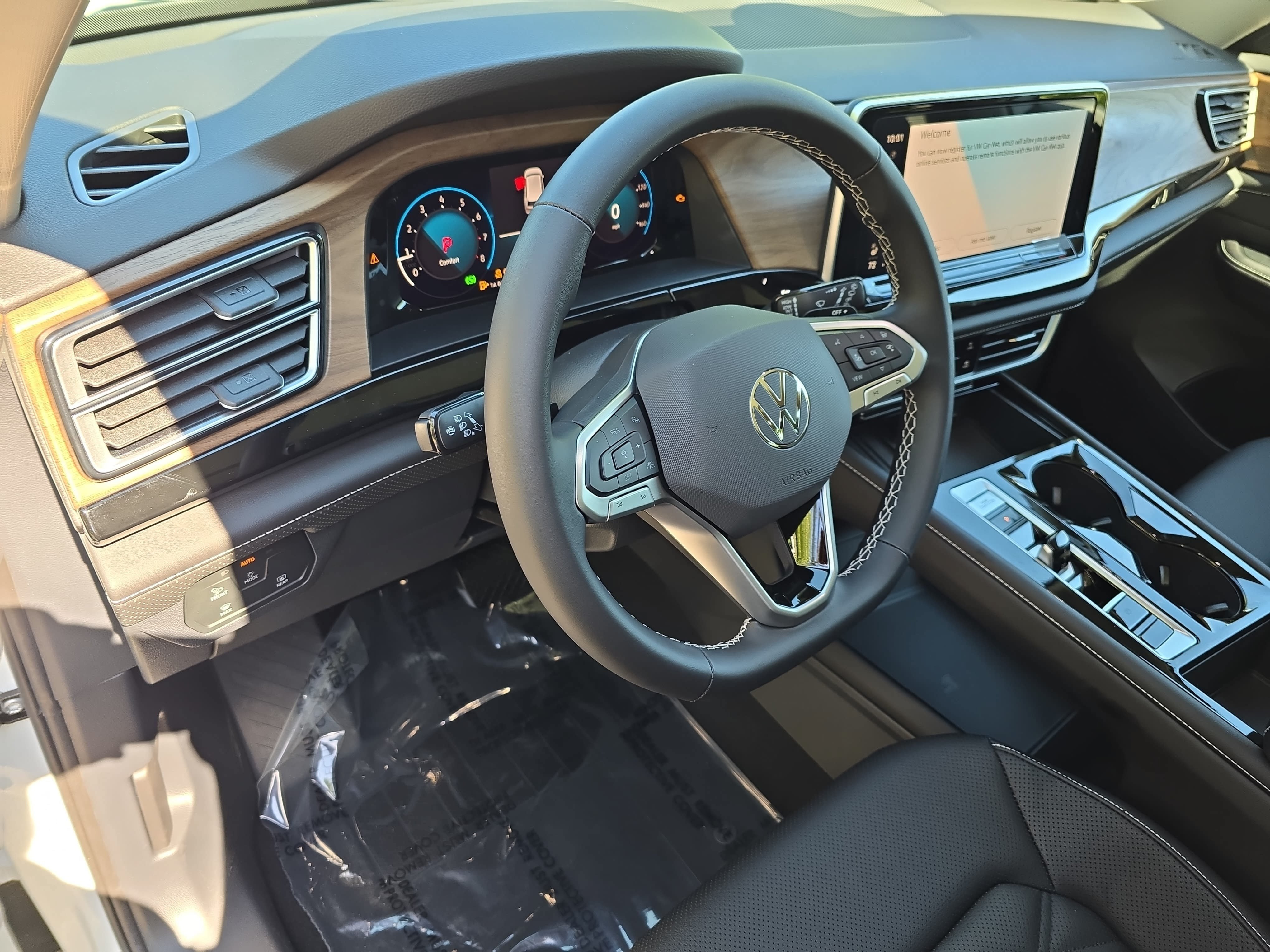 New 2026 Volkswagen Atlas SE FWD image 16