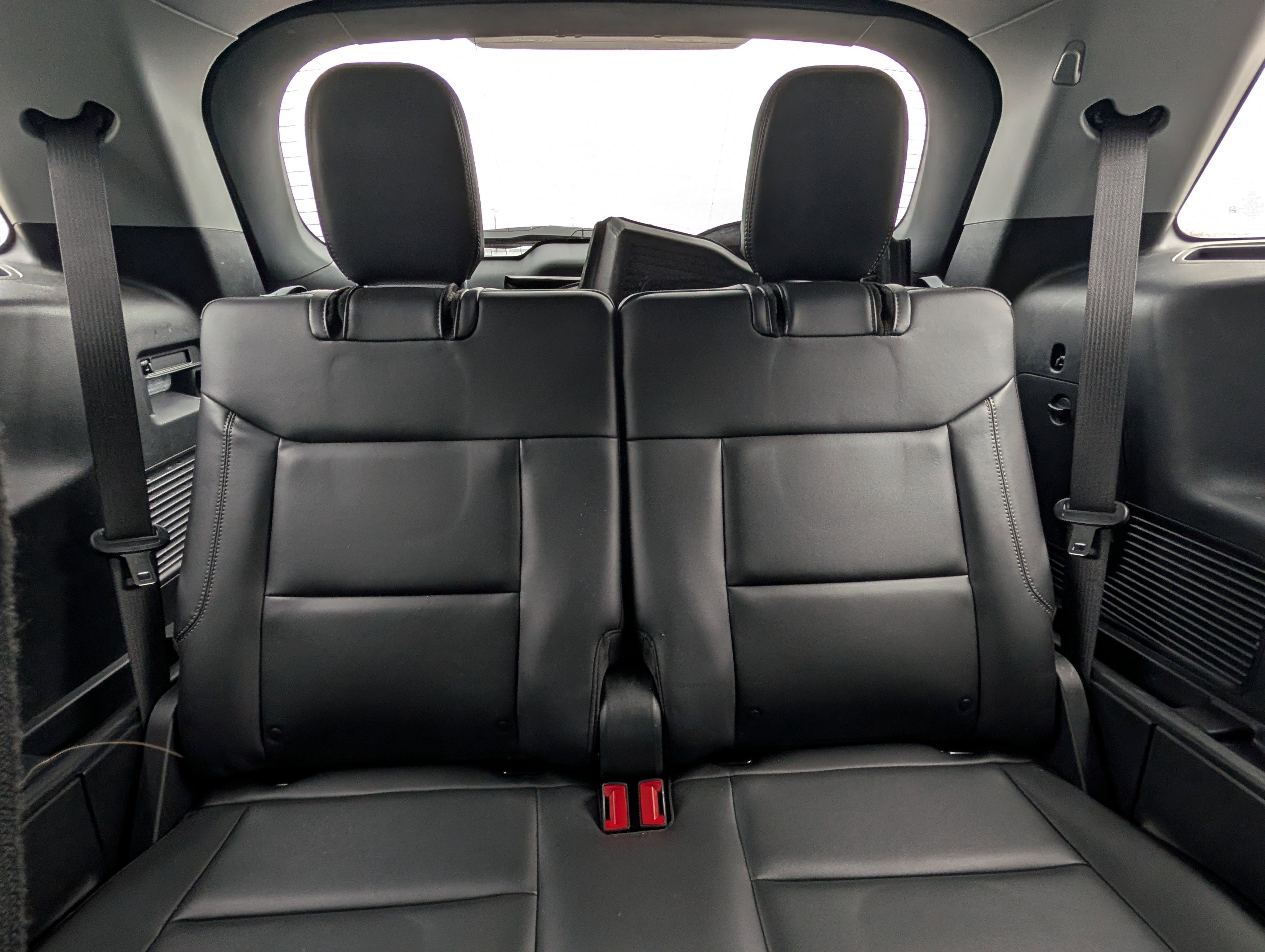 Used 2023 Ford Explorer XLT w/ Equipment Group 202A image 27