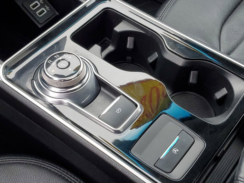 Used 2020 Ford Edge SEL w/ Convenience Package image 22