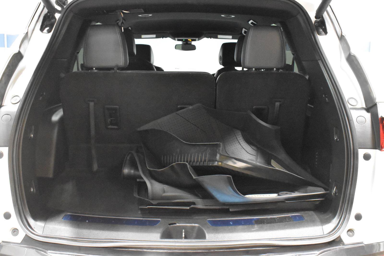 Used 2024 Buick Enclave Essence w/ Sport Touring Edition image 30