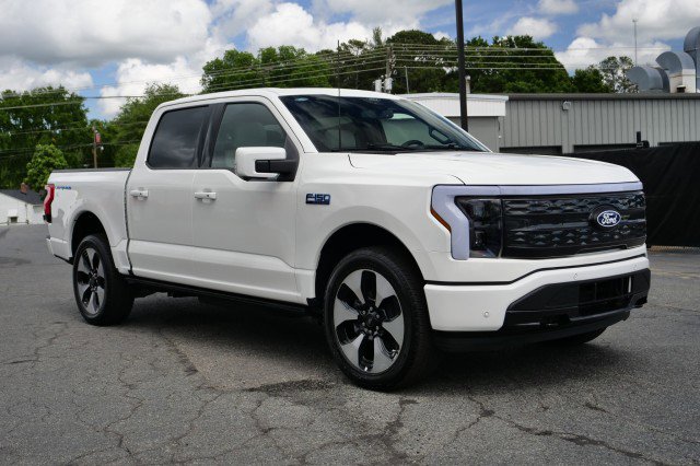 Used 2024 Ford F150 Lightning Platinum AWD/4WD image 4