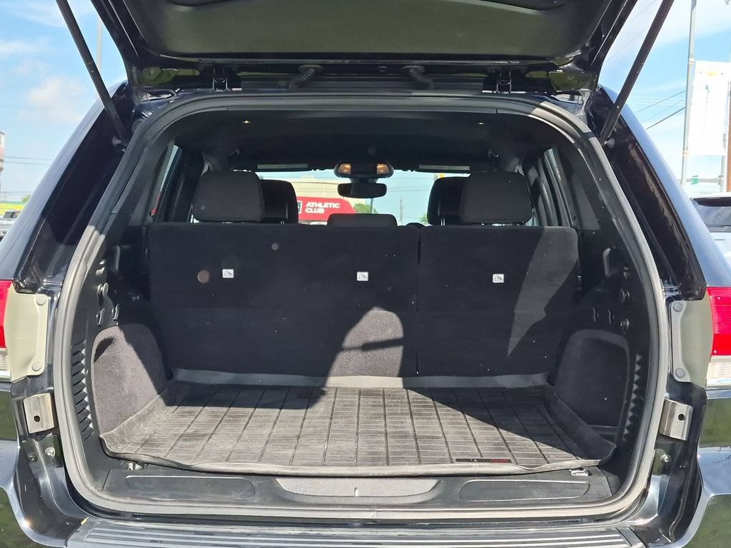 Used 2018 Jeep Grand Cherokee Laredo AWD/4WD image 25