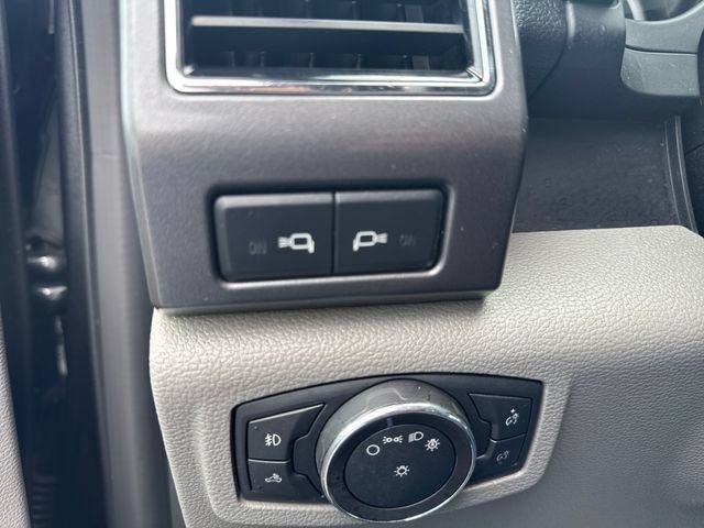 Used 2018 Ford F250 XLT w/ XLT Premium Package AWD/4WD image 33