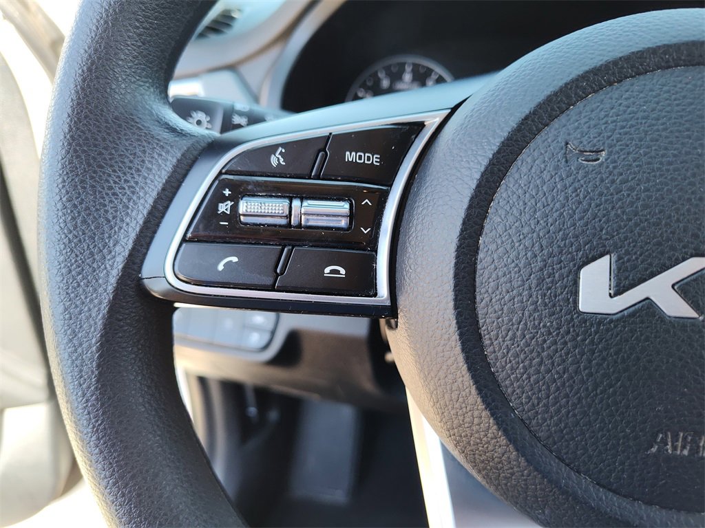 Used 2023 Kia Seltos LX image 25