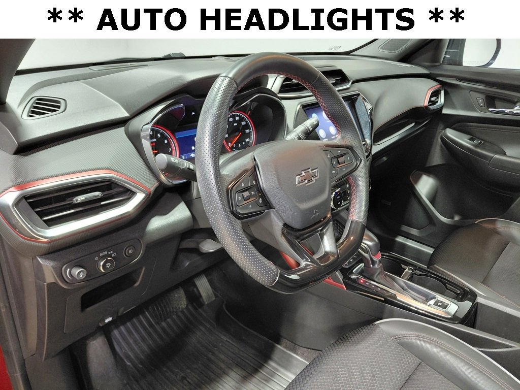 Used 2023 Chevrolet TrailBlazer RS w/ Sun and Liftgate Package image 19