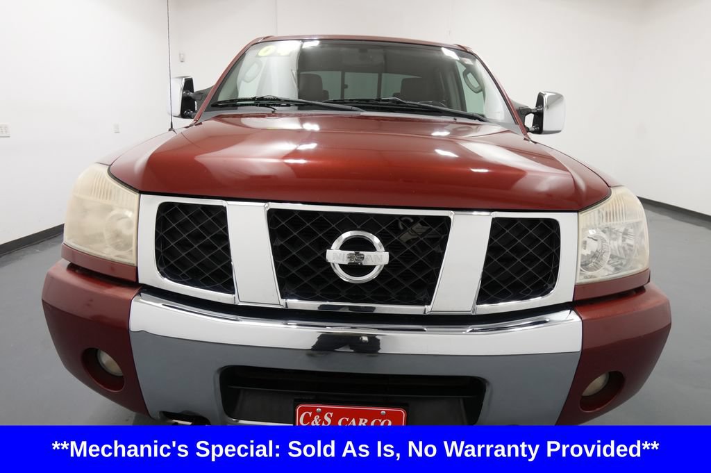 Used 2004 Nissan Titan LE w/ (SAB) Side-Airbag Pkg AWD/4WD image 2