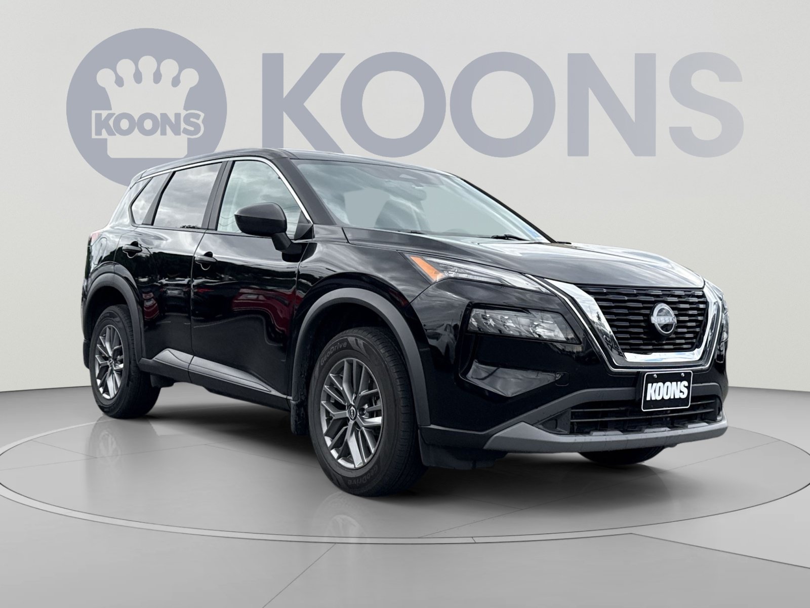 Used 2023 Nissan Rogue S AWD/4WD image 10
