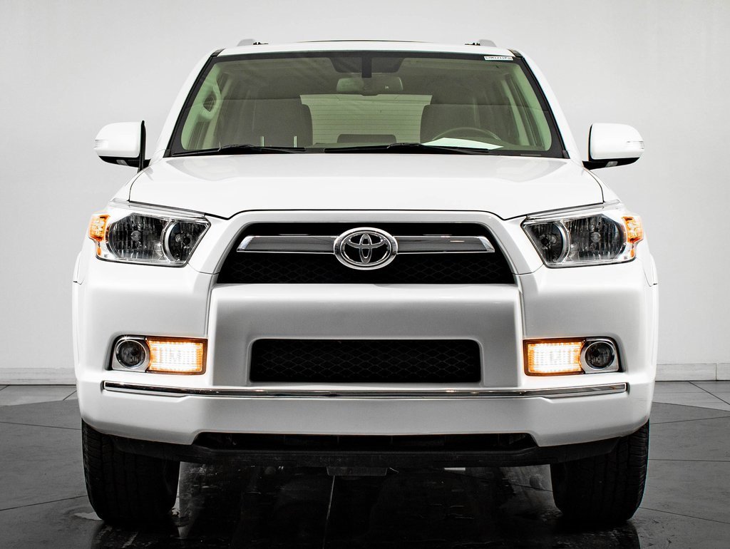Used 2013 Toyota 4Runner SR5 image 2
