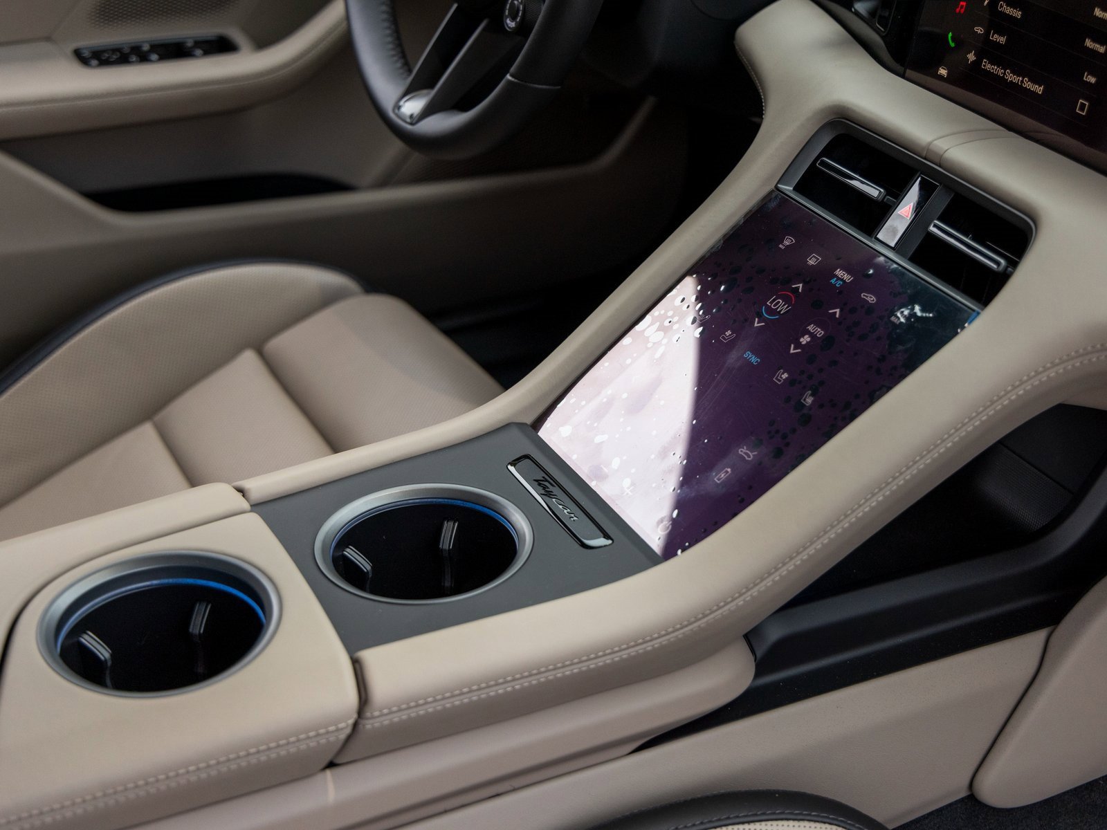 New 2025 Porsche Taycan 4S image 48