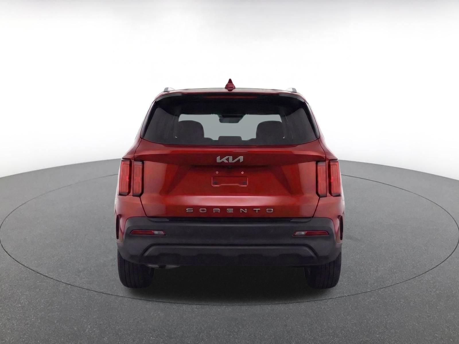 Used 2023 Kia Sorento LX FWD image 7
