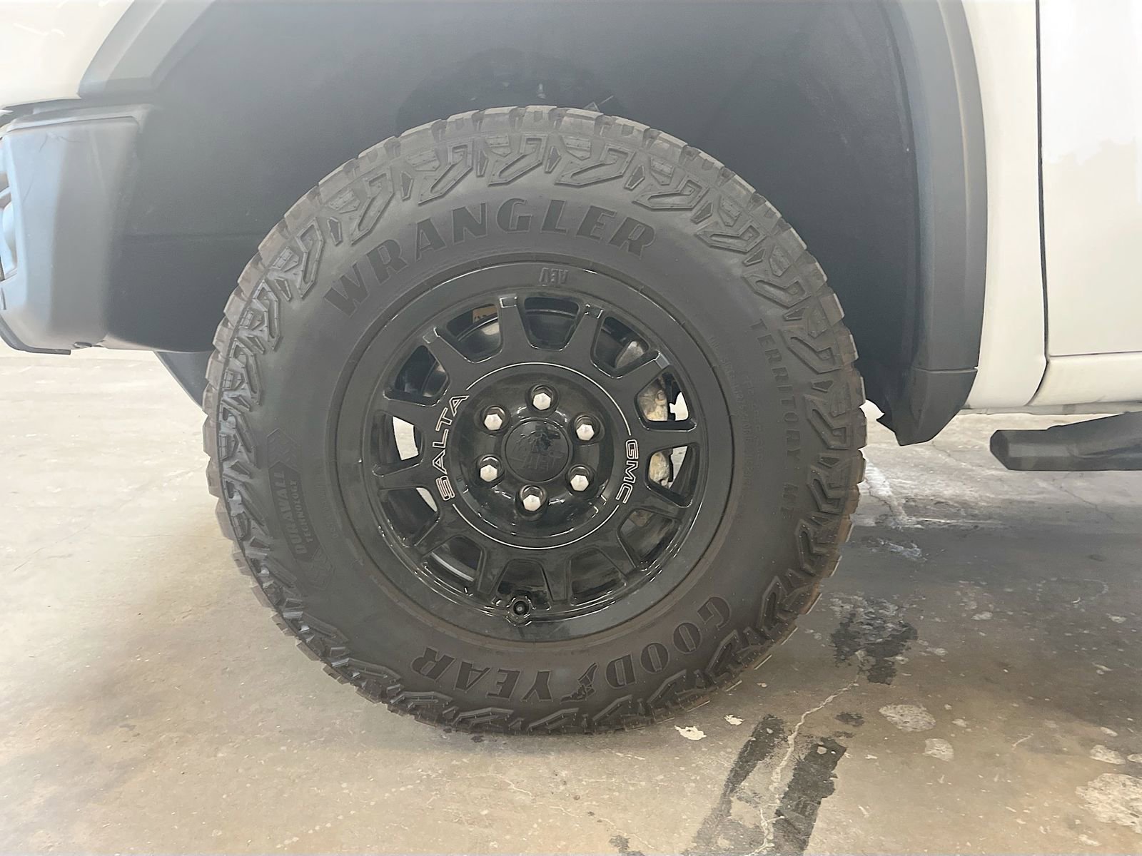 Used 2025 GMC Sierra 1500 AT4X w/ AT4X AEV Edition AWD/4WD image 33