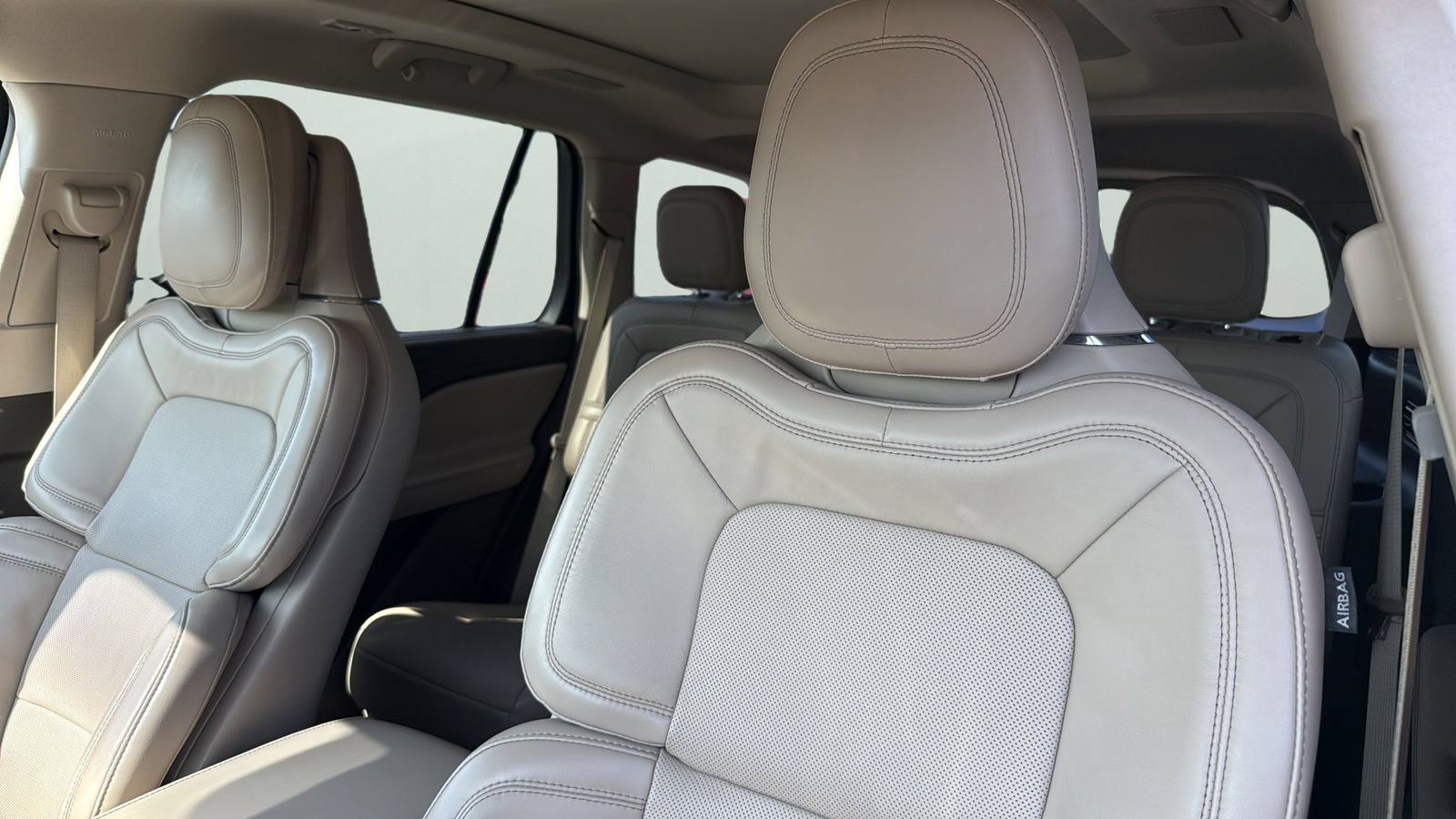 Used 2021 Lincoln Aviator Reserve w/ Equipment Group 202A AWD/4WD image 9