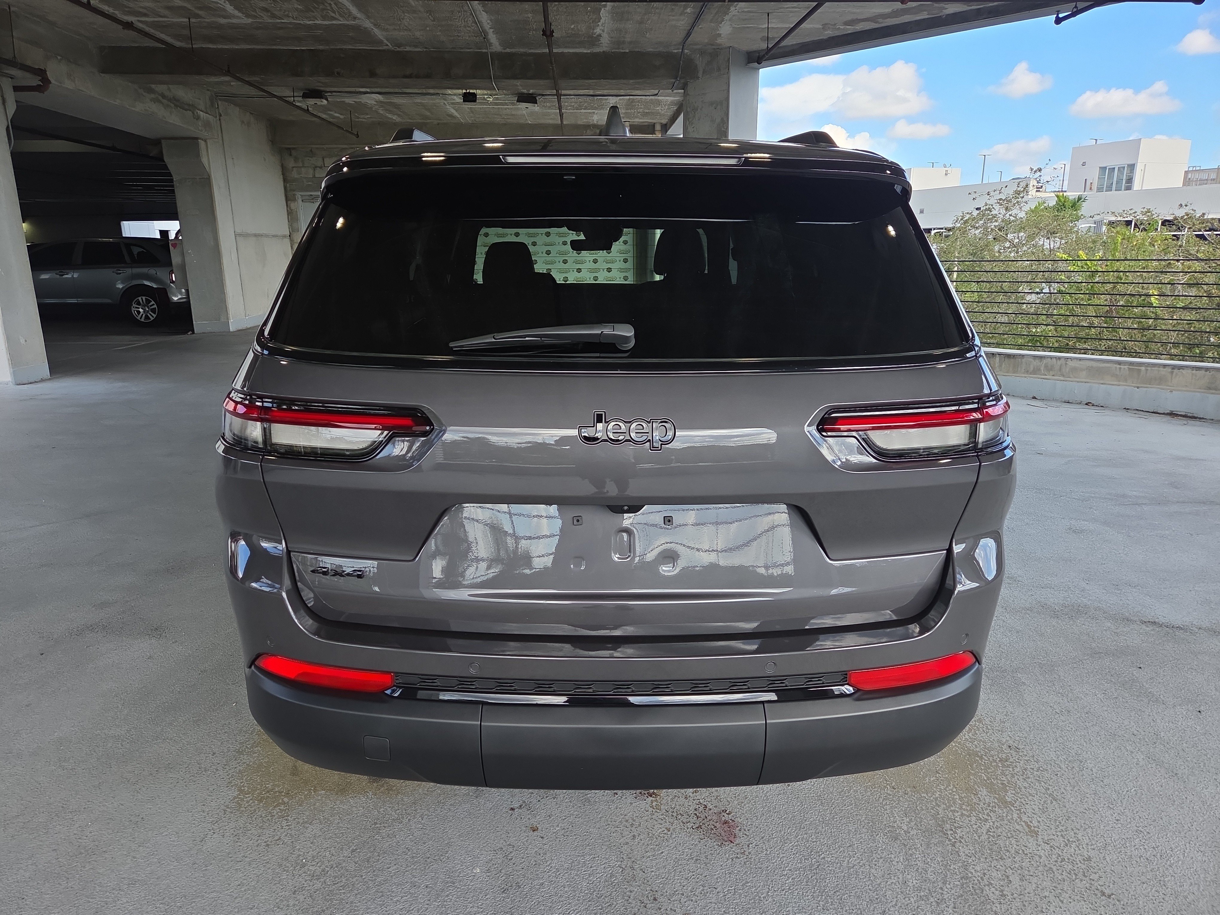 New 2025 Jeep Grand Cherokee L Altitude AWD/4WD image 6