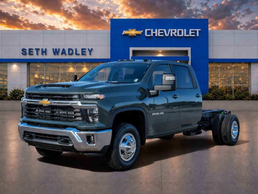 New 2026 Chevrolet Silverado 3500 LT w/ Convenience Package AWD/4WD image 3