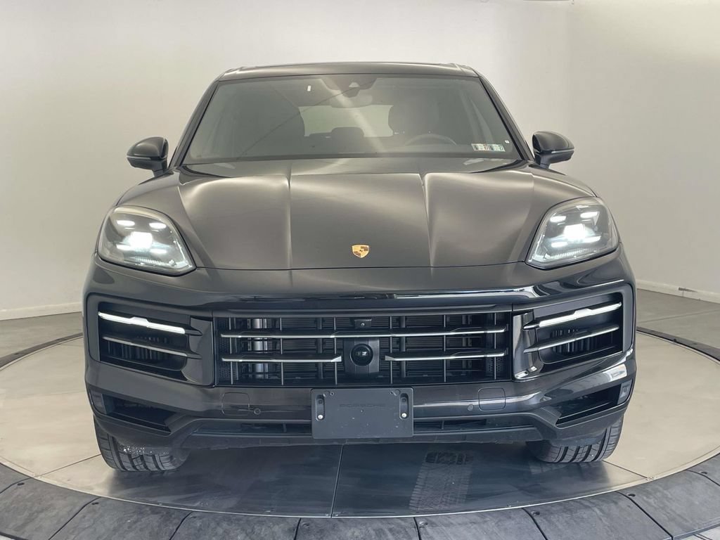 Certified 2025 Porsche Cayenne AWD/4WD image 10