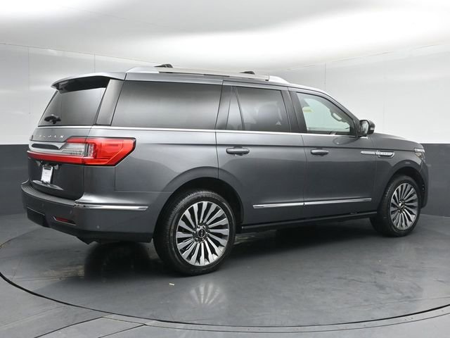 Certified 2021 Lincoln Navigator Reserve w/ Luxury Package AWD/4WD image 7