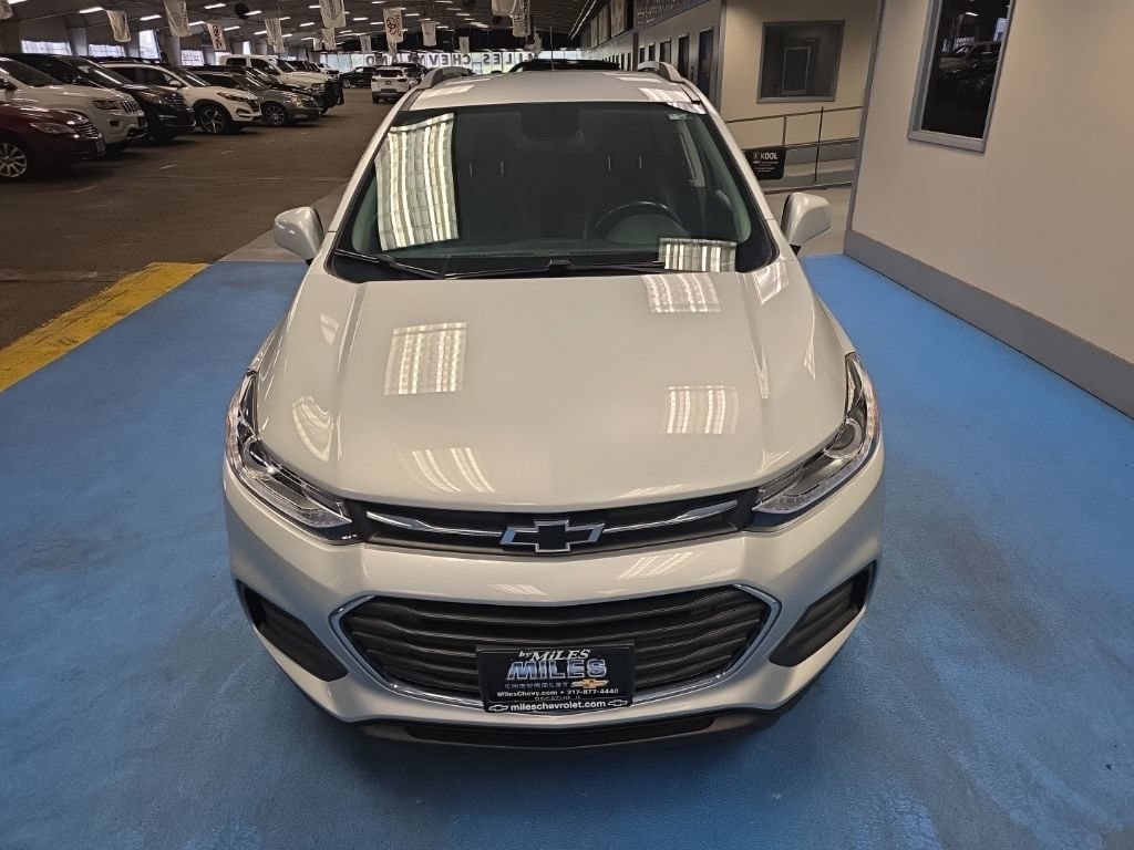 Certified 2022 Chevrolet Trax LT w/ Driver Confidence Package FWD image 15