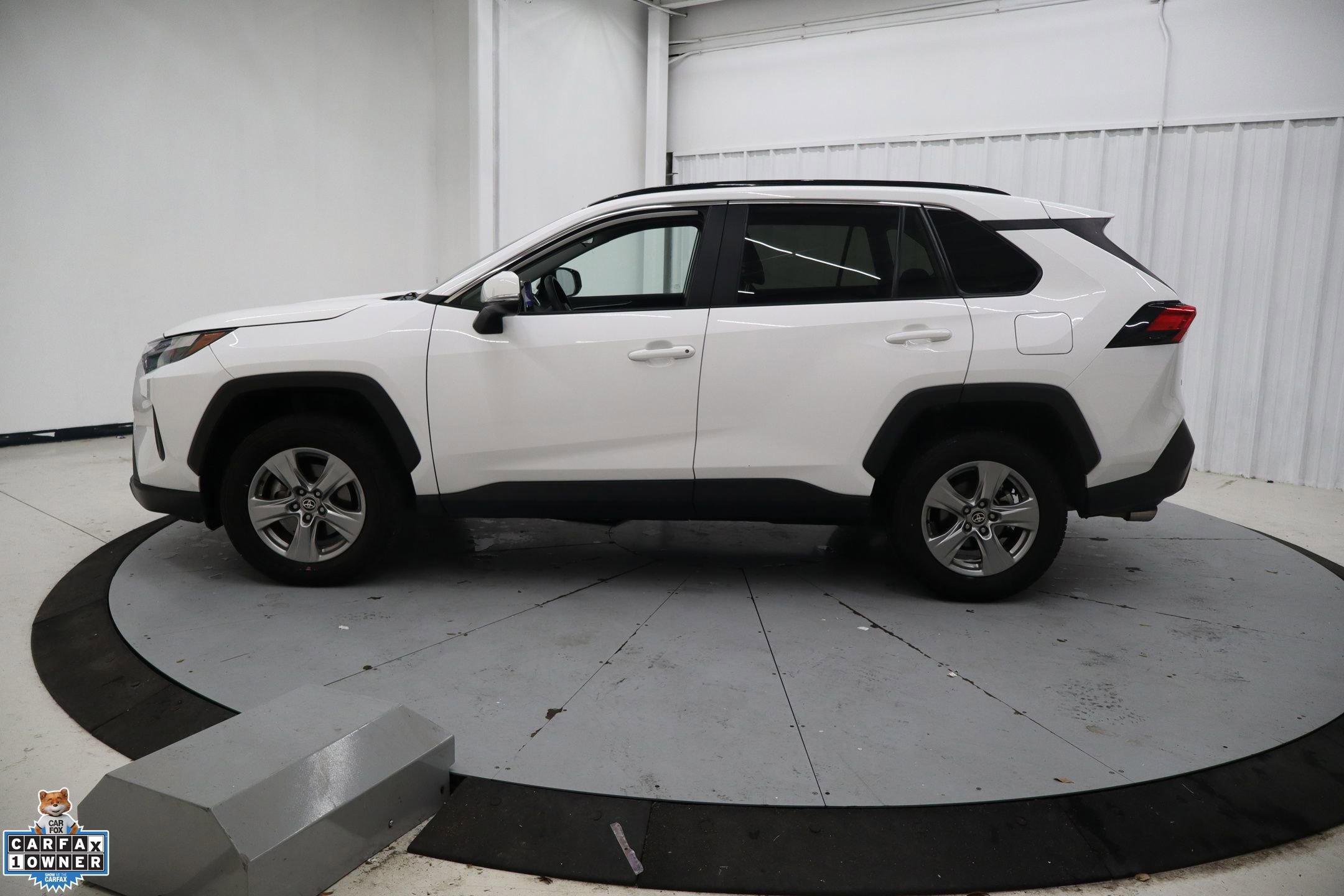 Used 2024 Toyota RAV4 XLE image 9