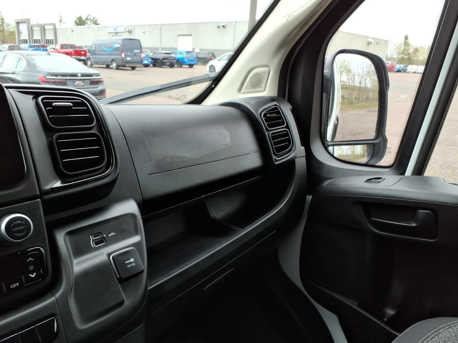 Used 2025 RAM ProMaster 2500 w/ U-Haul Equipment Group FWD image 23
