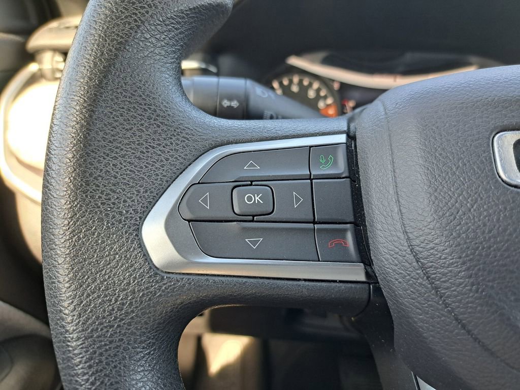 Used 2023 Jeep Compass Sport image 14