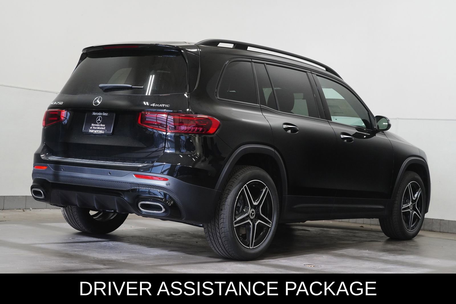 New 2026 Mercedes-Benz GLB 250 4MATIC image 5