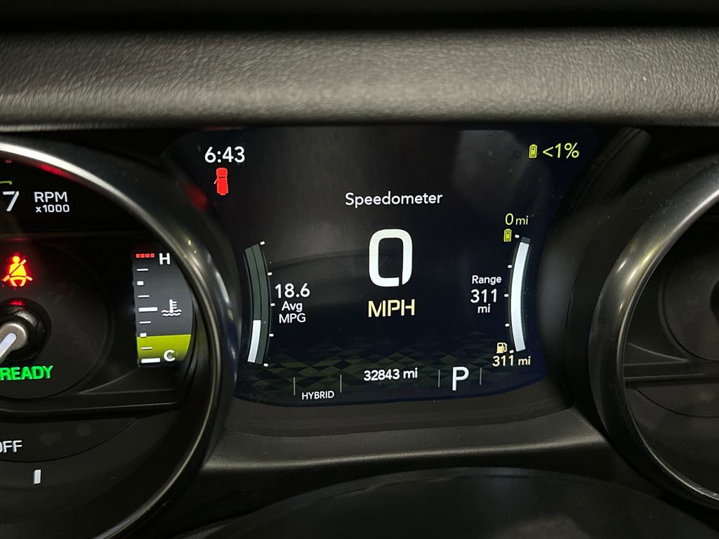 Used 2022 Jeep Wrangler Unlimited Sahara w/ Cold Weather Group AWD/4WD image 29