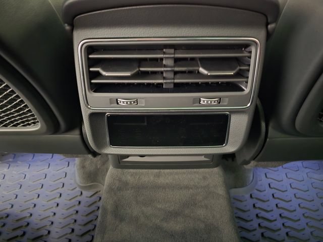 New 2027 Audi SQ8 Prestige AWD/4WD image 33