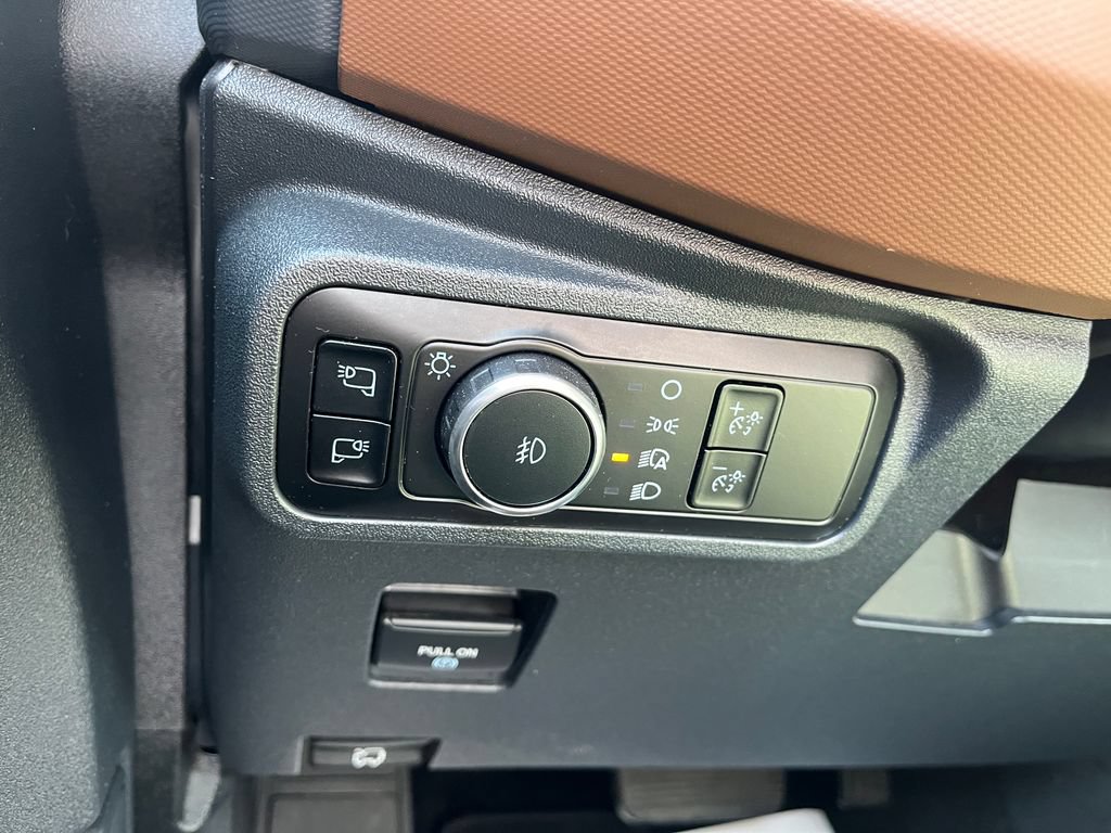 Used 2024 Ford Bronco Outer Banks AWD/4WD image 19