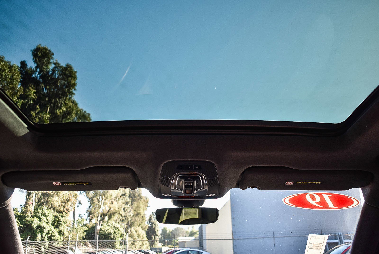 Used 2019 Bentley Bentayga image 15