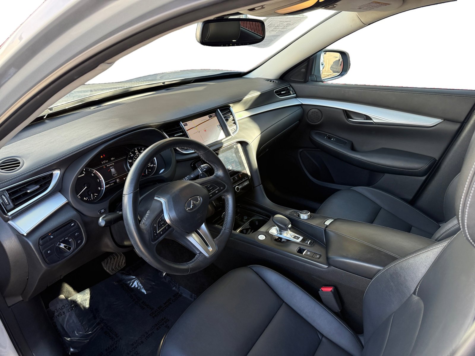 Used 2020 INFINITI QX50 Luxe w/ Navigation Package image 9