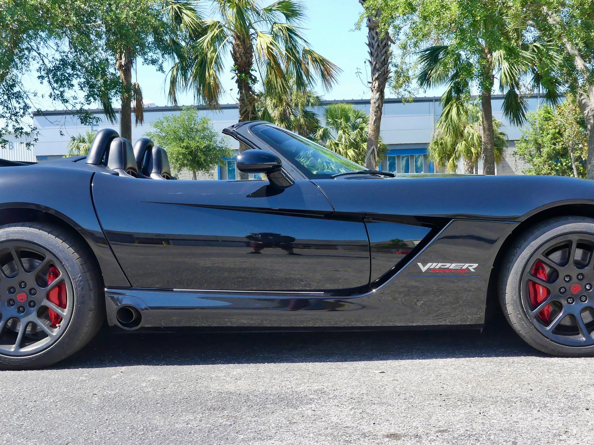 Used 2004 Dodge Viper SRT-10 image 38