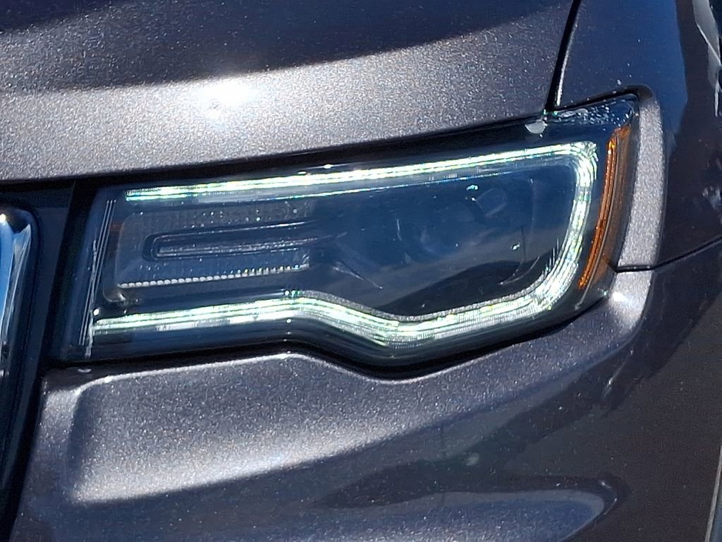 Used 2020 Jeep Grand Cherokee Limited w/ Premium Lighting Group AWD/4WD image 9