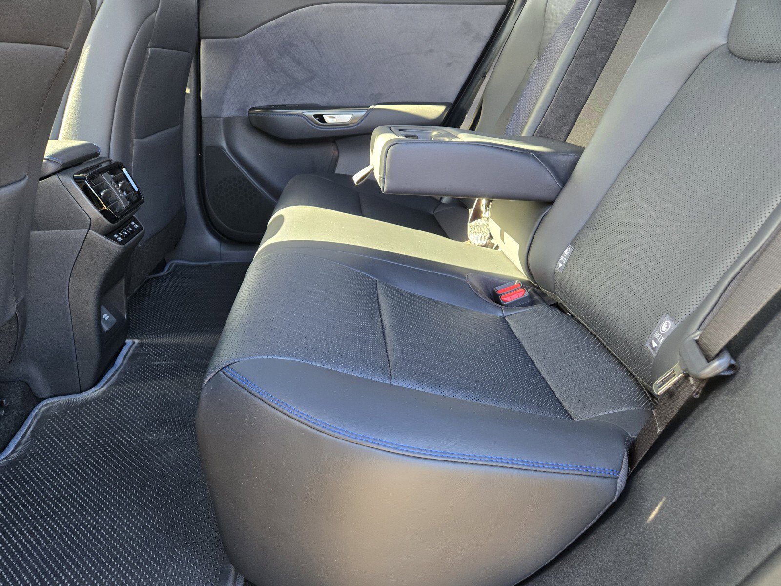 New 2026 Lexus RZ 450e AWD image 8