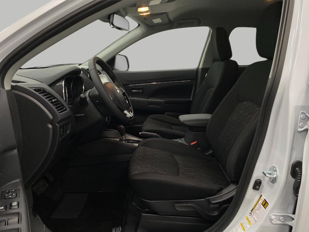 New 2026 Mitsubishi Outlander Sport LE AWD/4WD image 26